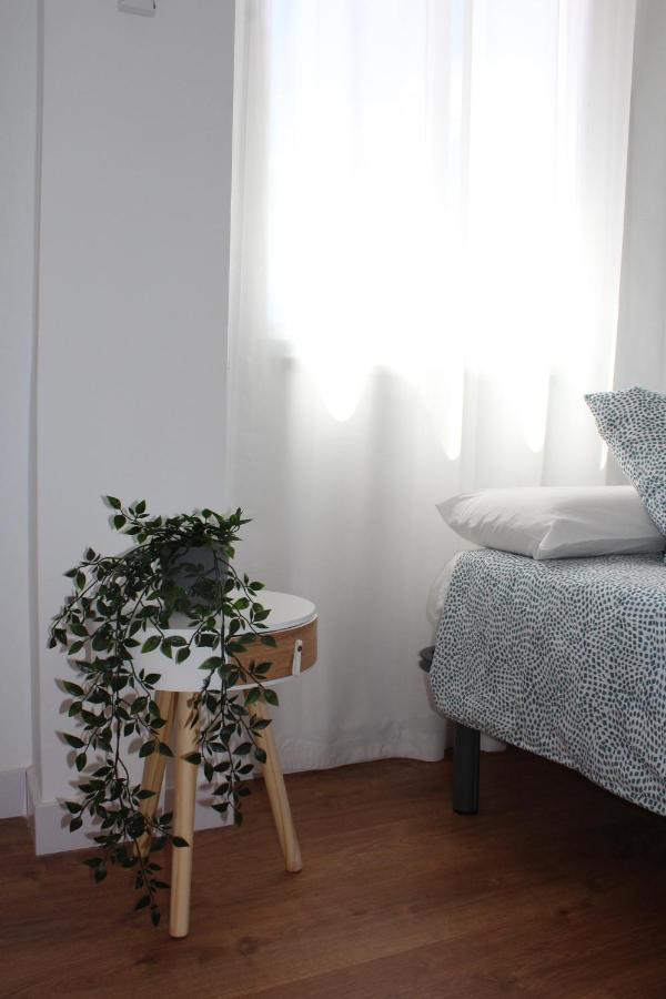 Beautiful Brand New 2 Bedroom Flat With Terrace Málaga Eksteriør bilde