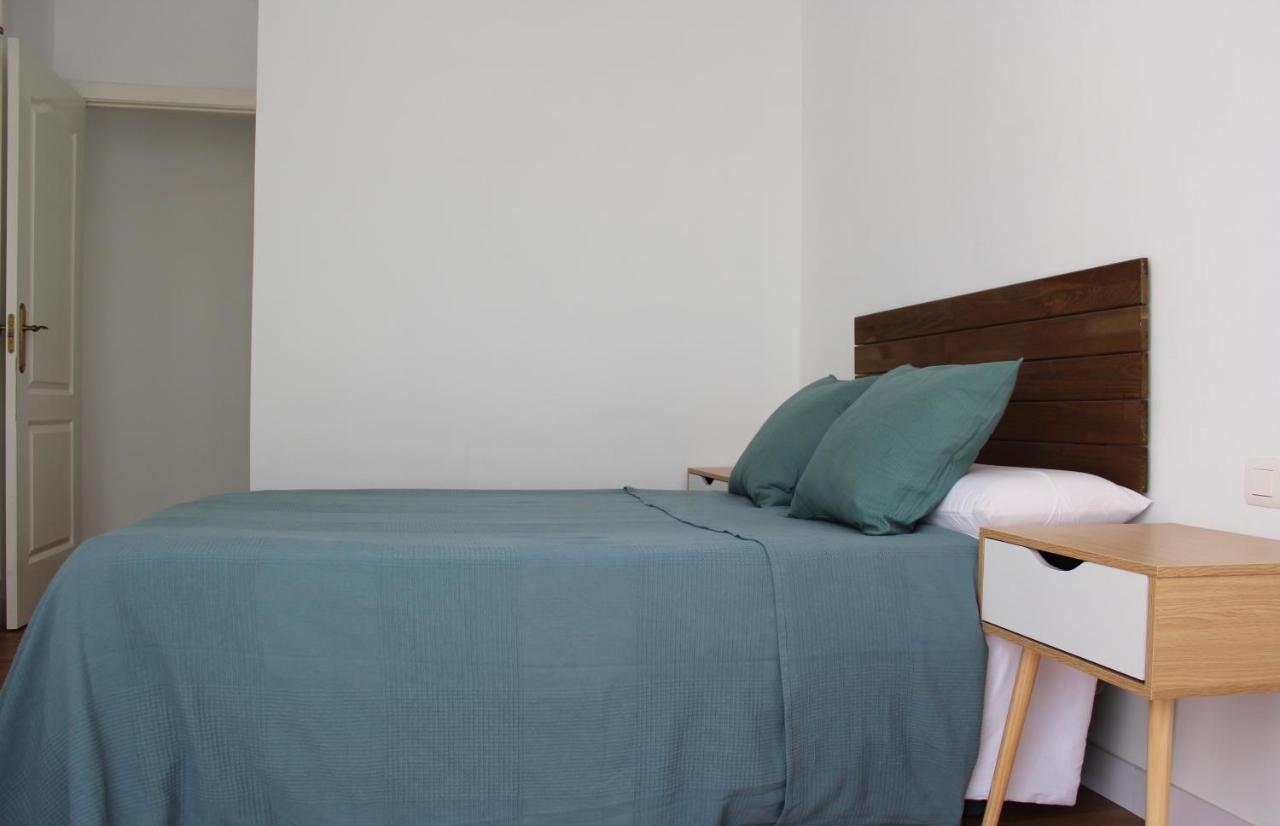 Beautiful Brand New 2 Bedroom Flat With Terrace Málaga Eksteriør bilde
